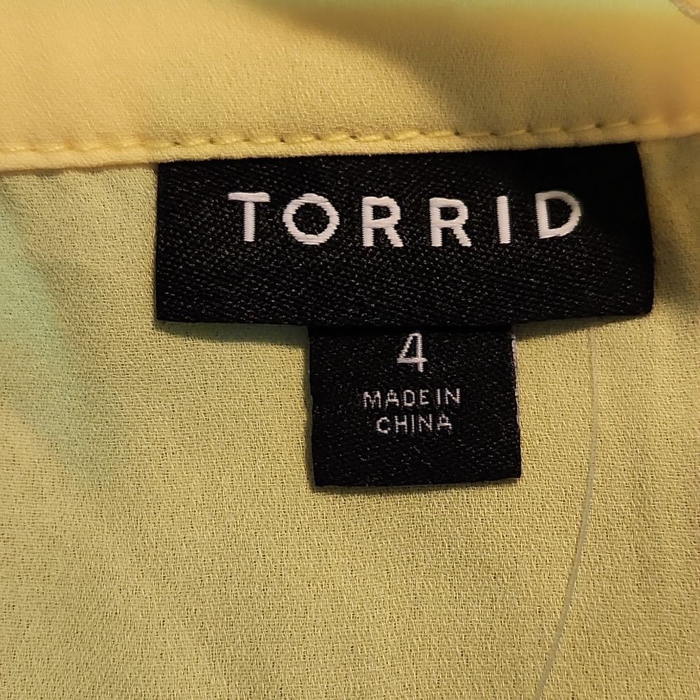 Torrid Georgette Cage front blouse - Picture 4 of 10